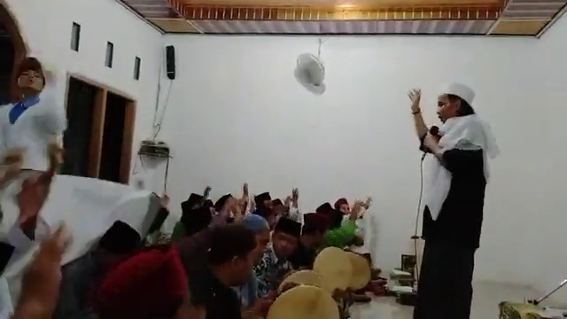 Karantina, Santri Tetap Semangat Ngaji Dan Bersholawat